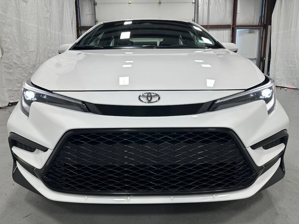 Used 2026 Toyota Corolla XSE FWD image 2