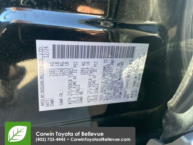 Used 2025 Nissan Rogue SV image 23