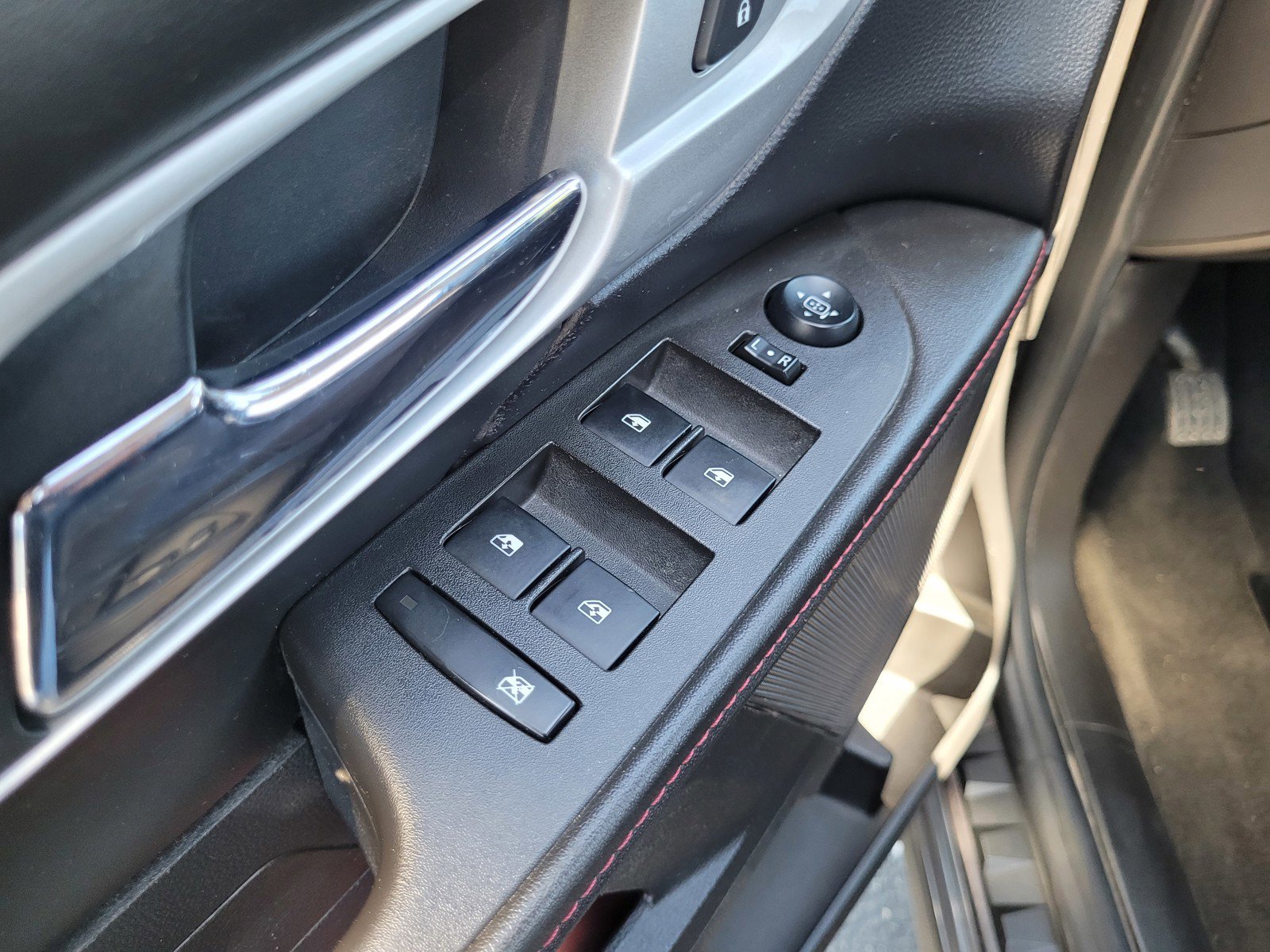 Used 2014 GMC Terrain SLE image 26