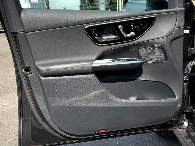 Used 2026 Mercedes-Benz GLC 300 4MATIC image 22
