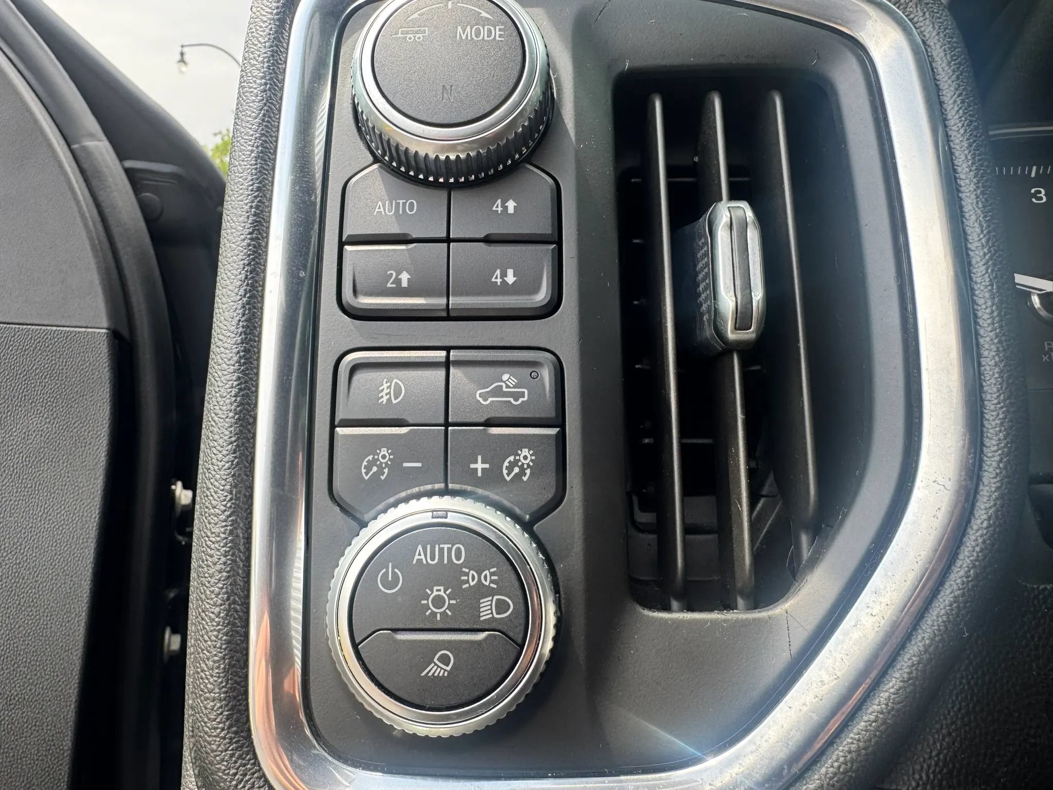 Used 2020 GMC Sierra 1500 Denali w/ Technology Package AWD/4WD image 28