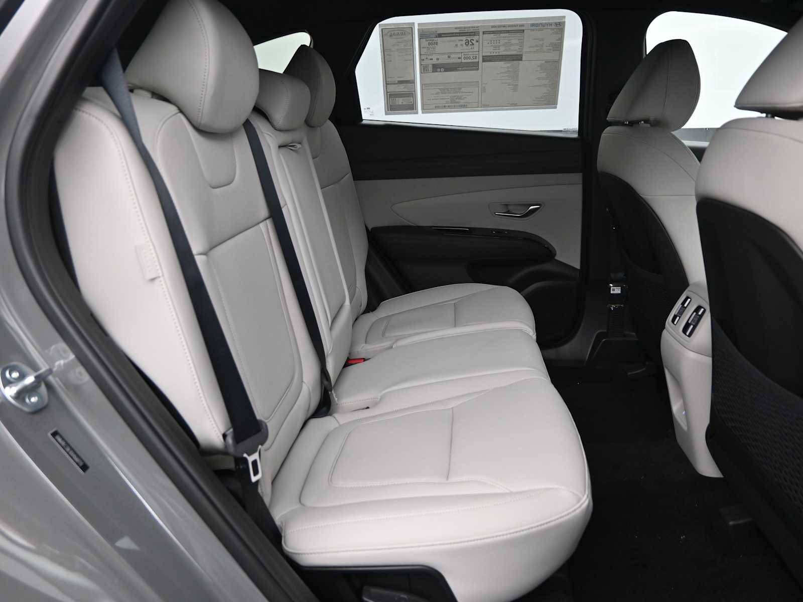 Used 2025 Hyundai Tucson Limited image 12