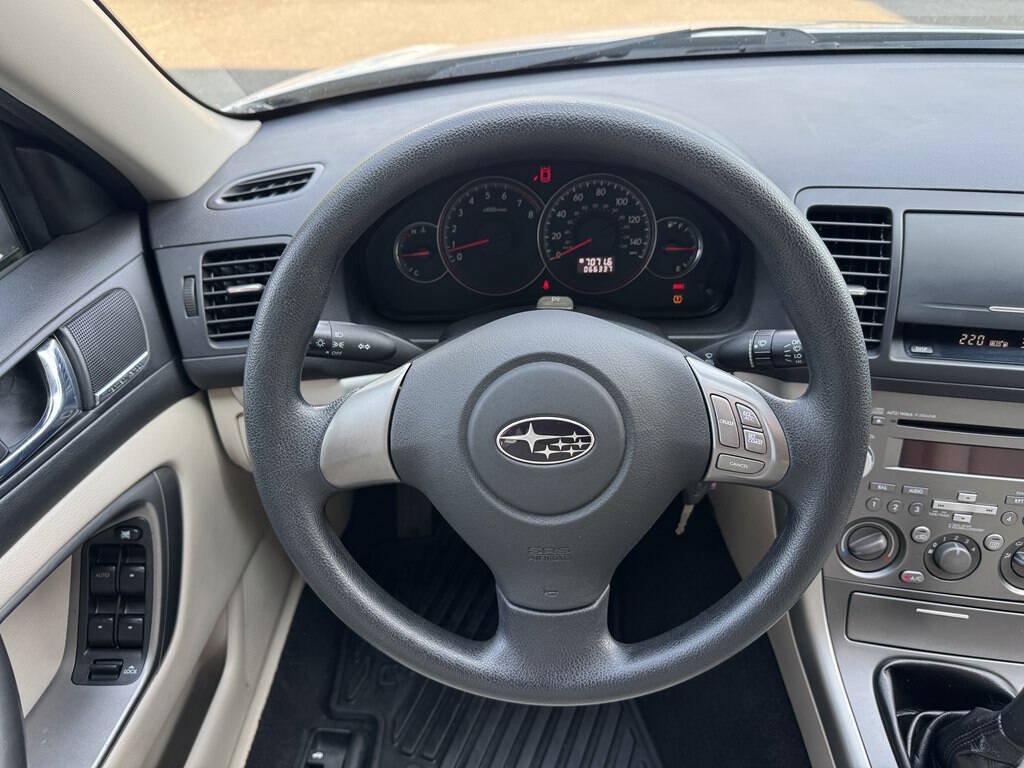 Used 2009 Subaru Legacy 2.5i Special Edition AWD/4WD image 23