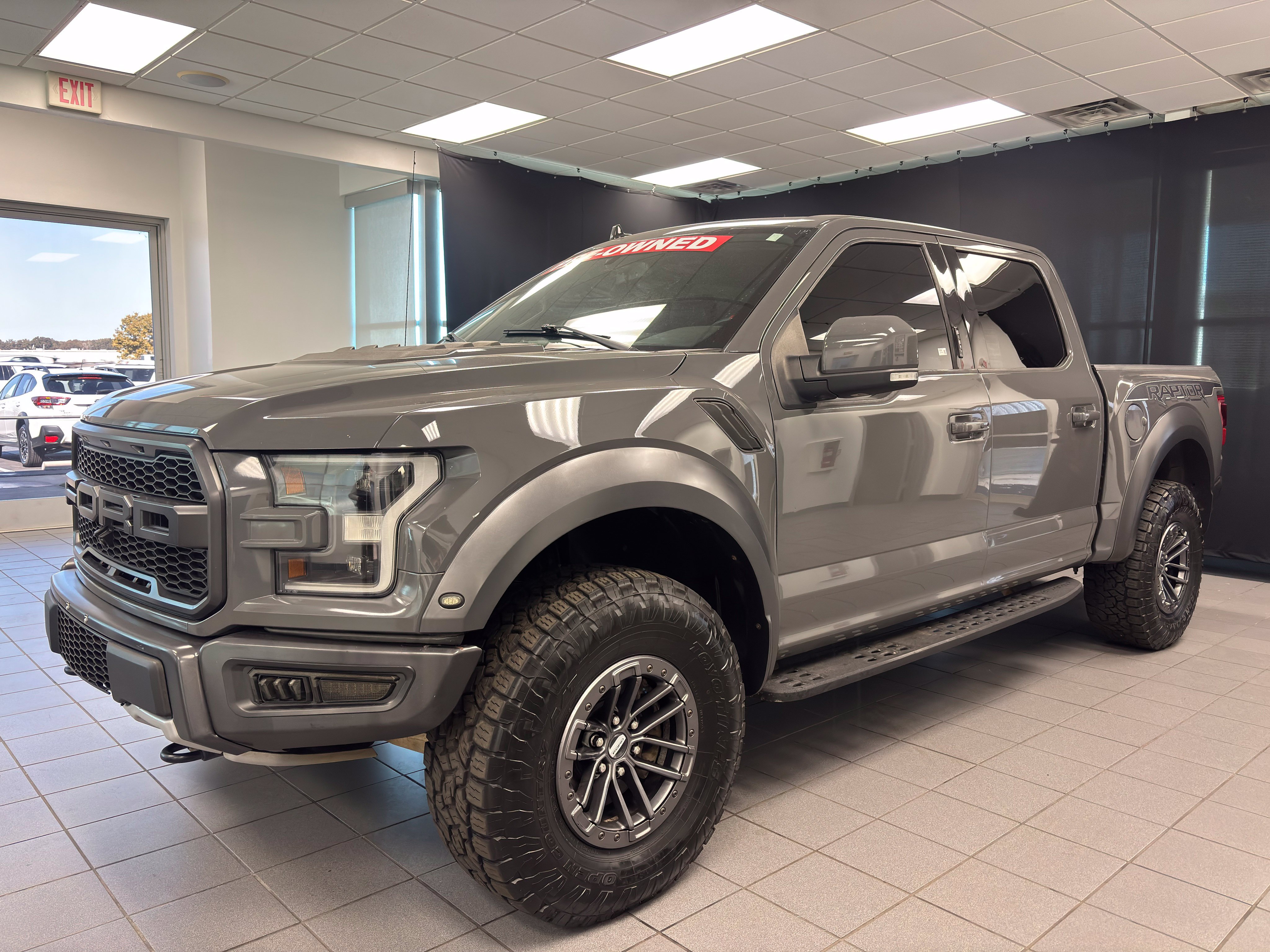 Used 2020 Ford F150 Raptor w/ Equipment Group 802A Luxury AWD/4WD image 1
