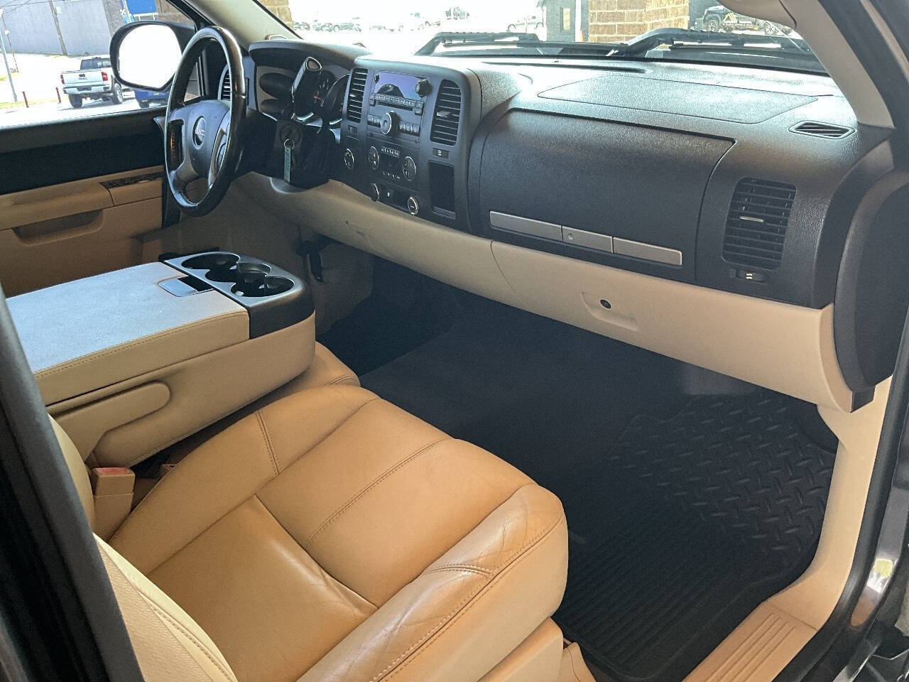 Used 2011 GMC Sierra 1500 SLE w/ Power Tech Package AWD/4WD image 27