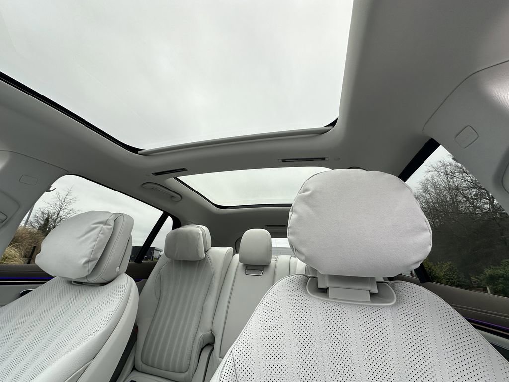 New 2026 Mercedes-Benz EQS 400 4MATIC SUV image 34