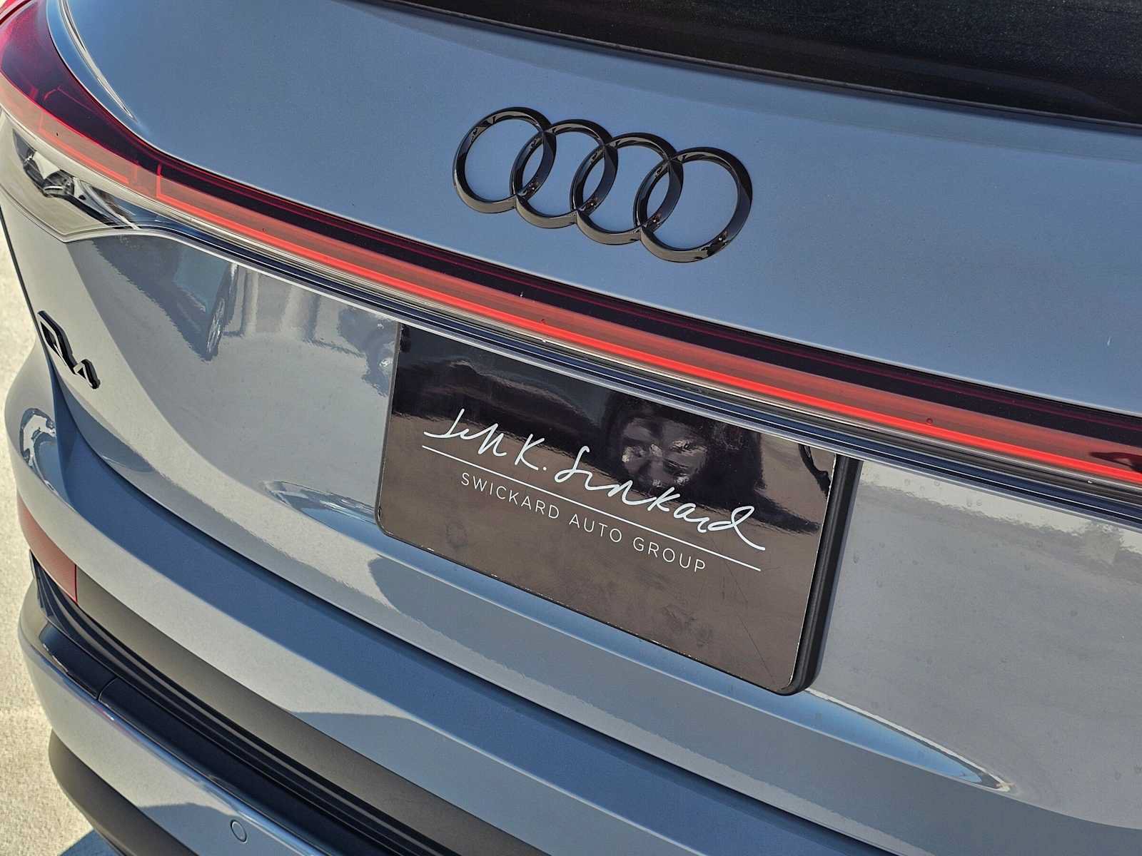 Used 2024 Audi Q4 e-tron Prestige w/ Black Optic Plus Package AWD/4WD image 14