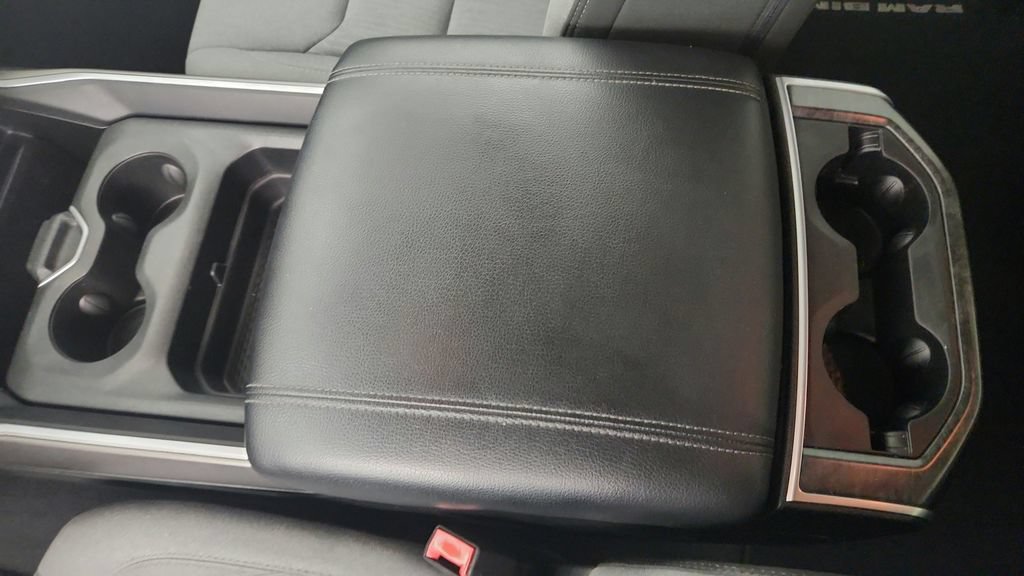 Used 2019 RAM 1500 Big Horn RWD image 30