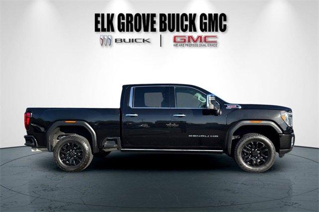 Used 2023 GMC Sierra 3500 Denali w/ Denali Black Diamond Edition image 3
