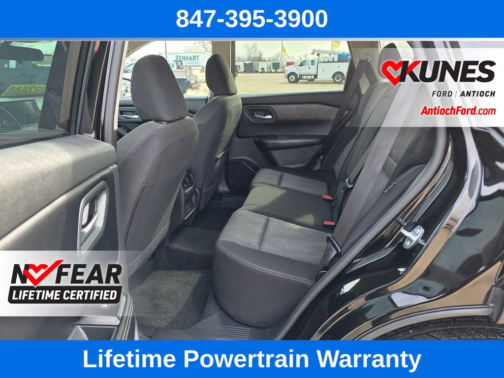 Used 2025 Nissan Rogue SV image 22