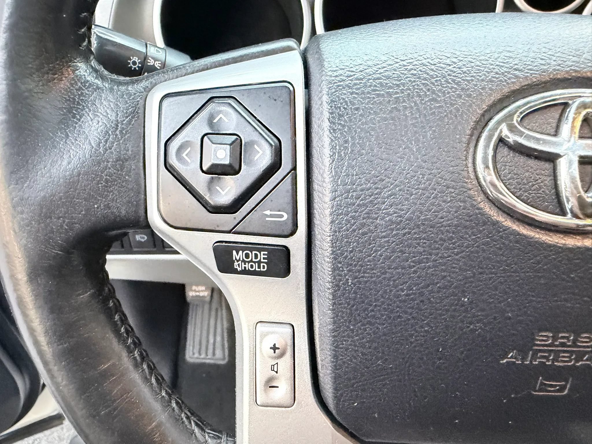 Used 2015 Toyota Sequoia Platinum AWD/4WD image 17