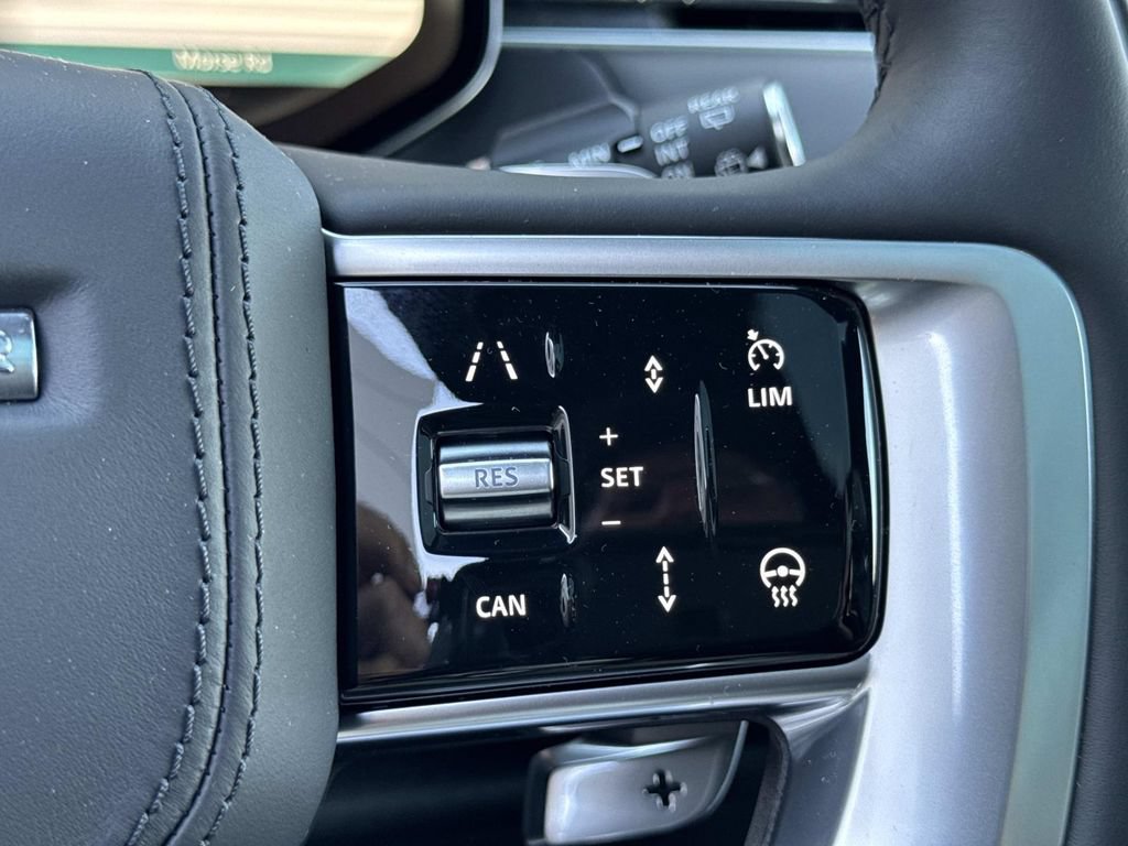 New 2026 Land Rover Range Rover Long Wheelbase SE AWD/4WD image 29