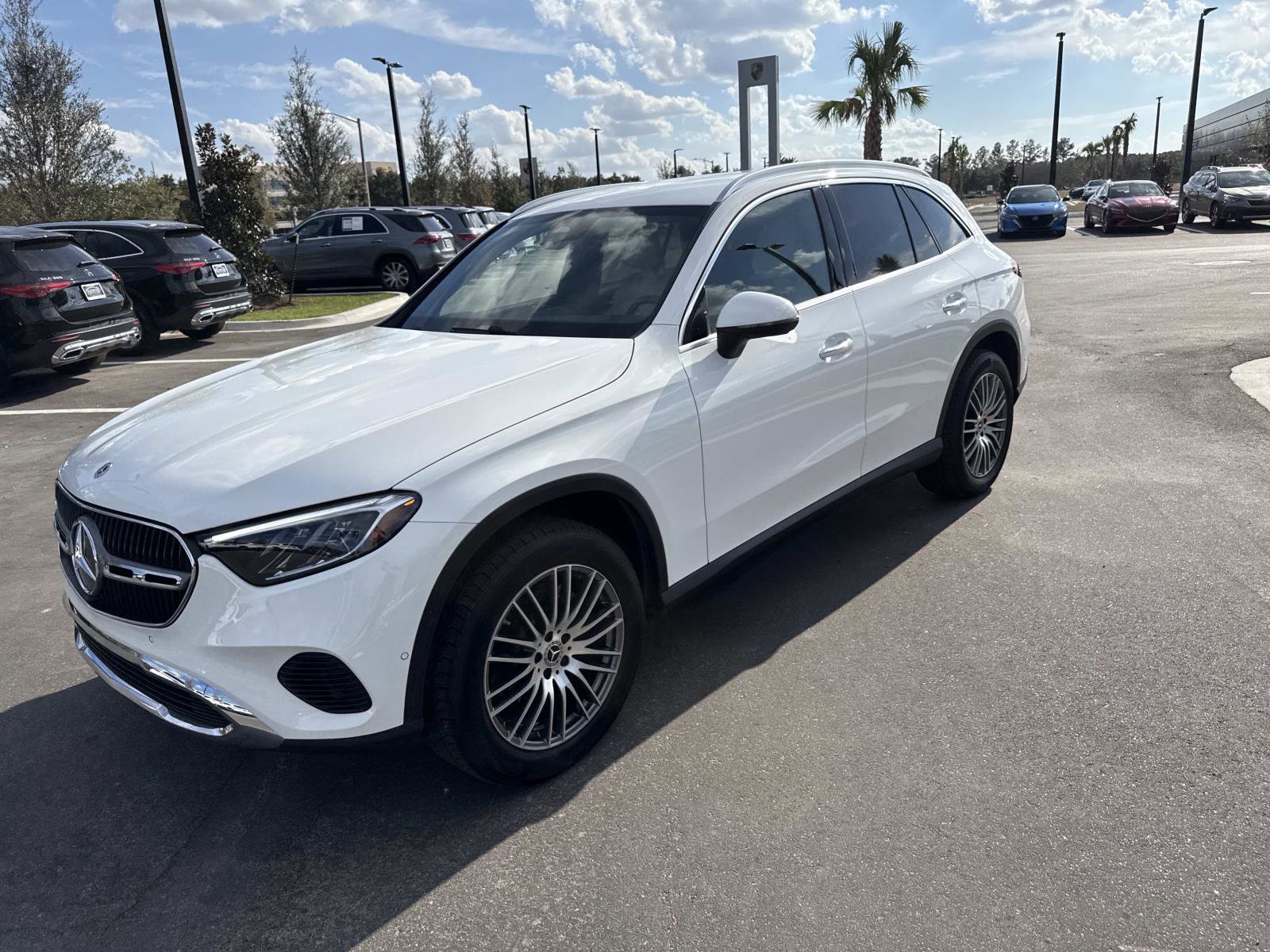 Used 2025 Mercedes-Benz GLC 300 image 7