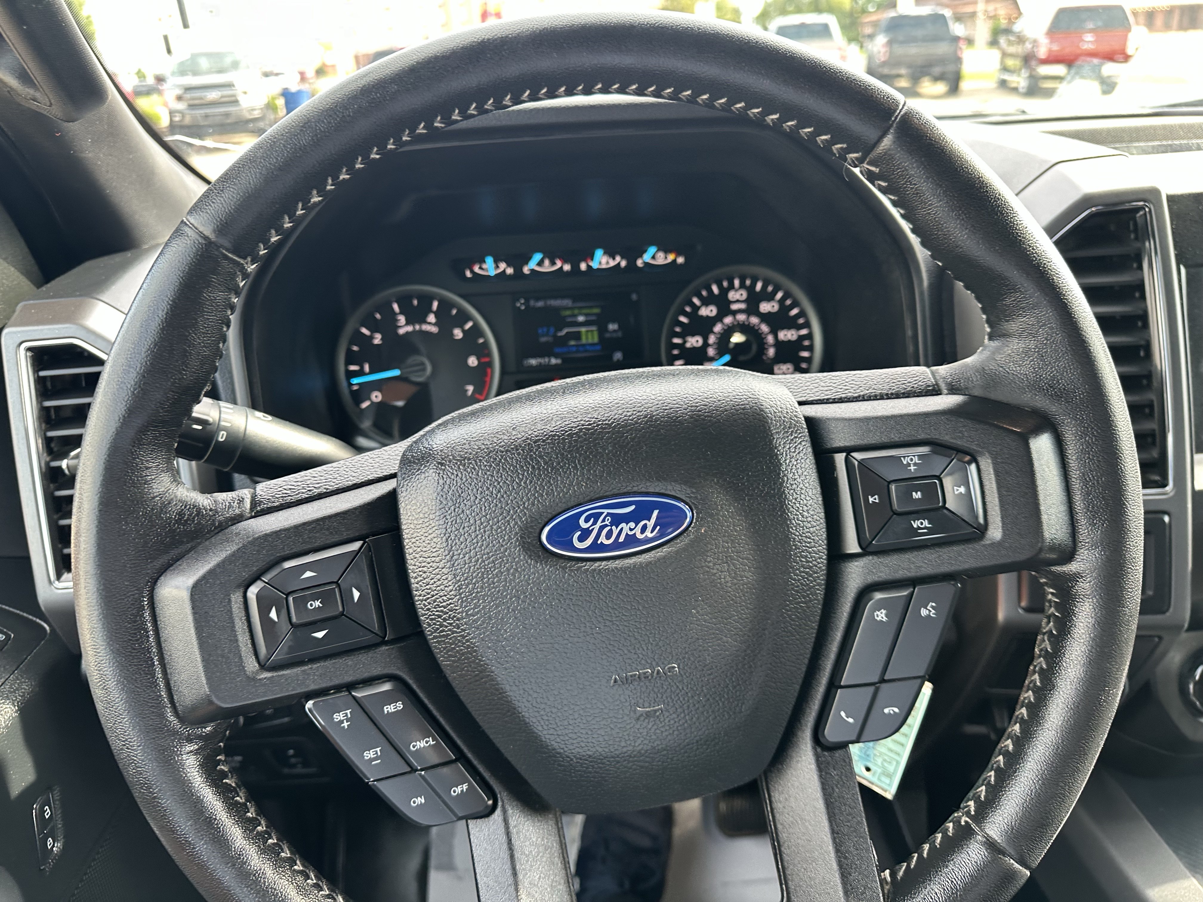 Used 2019 Ford F150 XLT w/ Equipment Group 302A Luxury AWD/4WD image 14