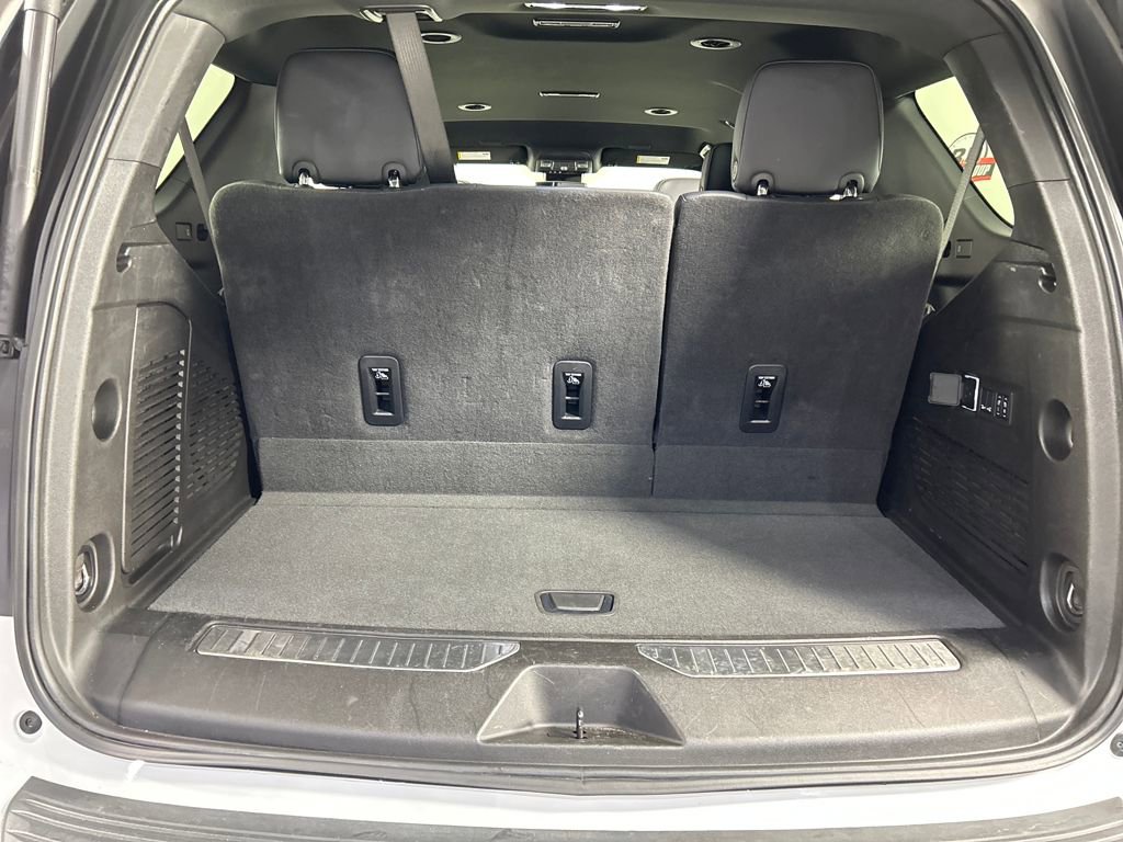 Used 2025 GMC Yukon Denali AWD/4WD image 22