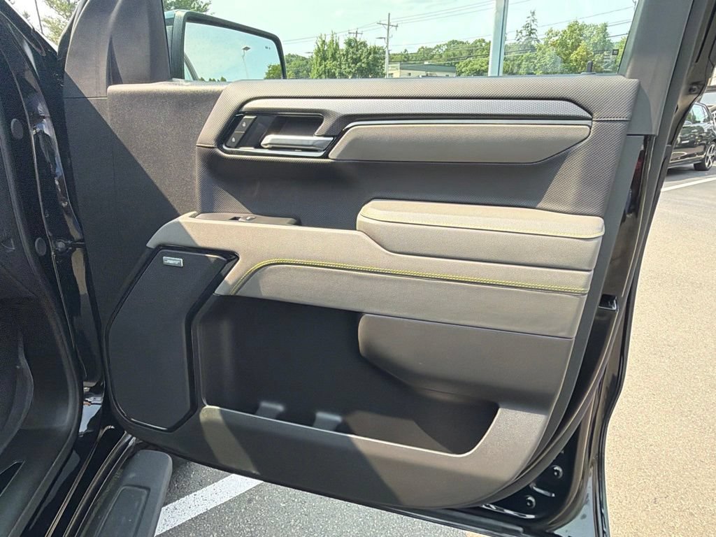 Used 2025 Chevrolet Silverado 1500 ZR2 w/ Technology Package AWD/4WD image 12