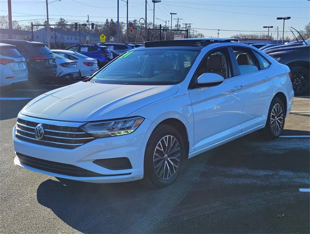 Used 2021 Volkswagen Jetta SE w/ SE Cold Weather Package image 11