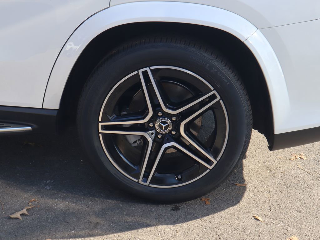 Certified 2023 Mercedes-Benz GLS 450 4MATIC image 9