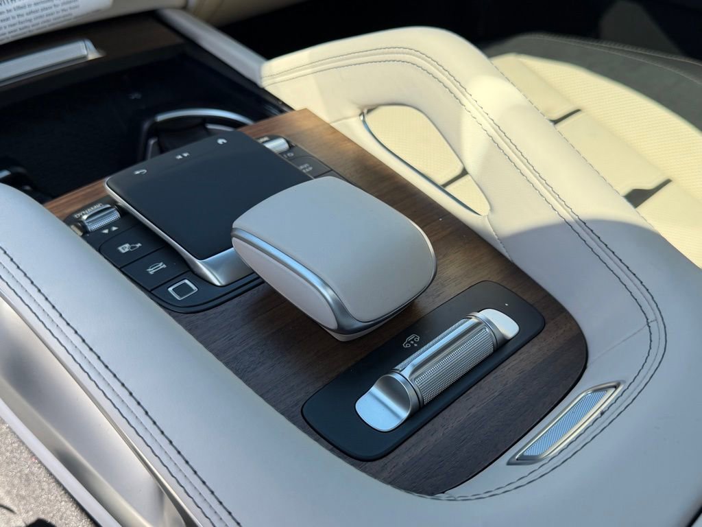 New 2026 Mercedes-Benz GLE 53 AMG 4MATIC Coupe image 25