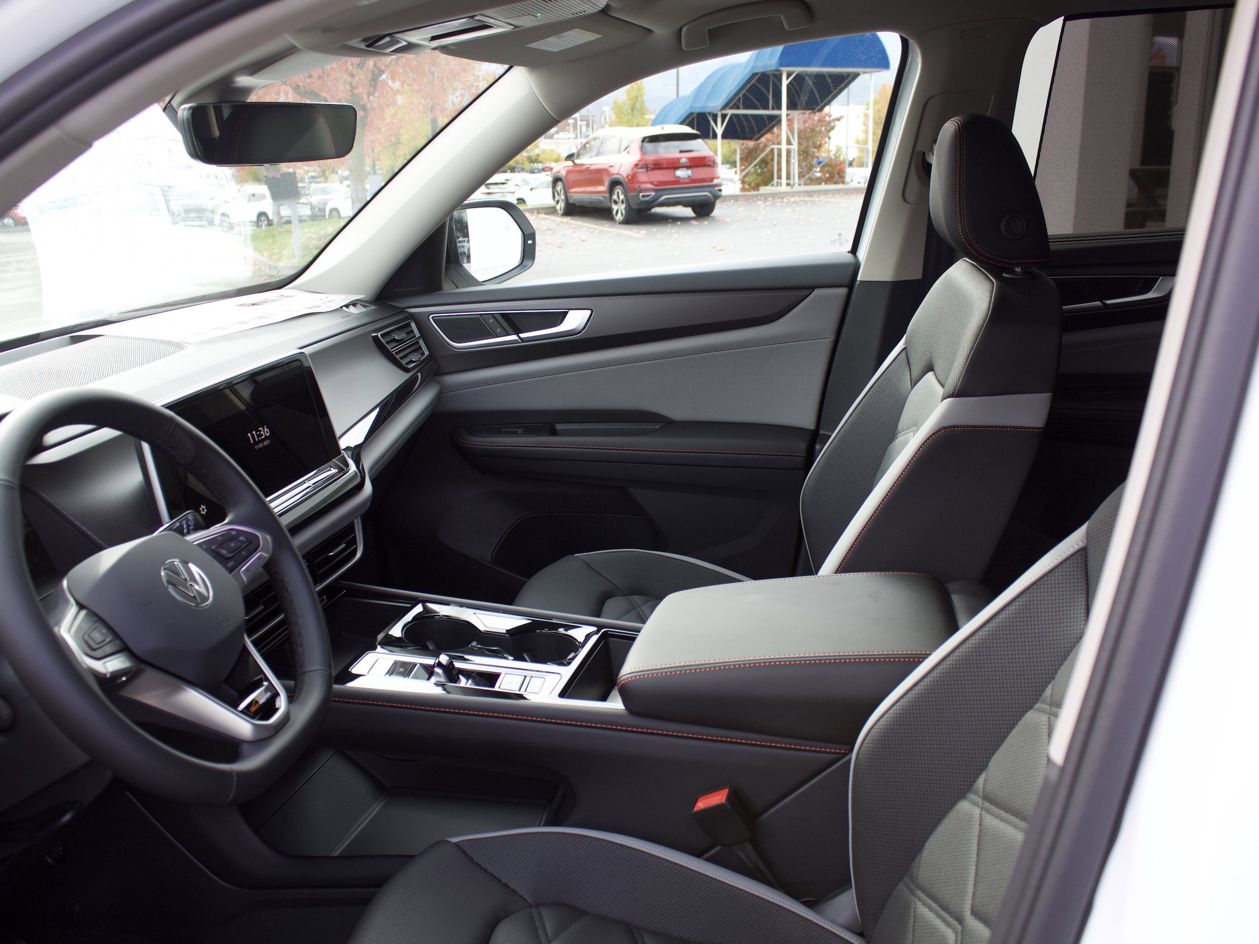 New 2026 Volkswagen Atlas Peak Edition AWD/4WD image 11