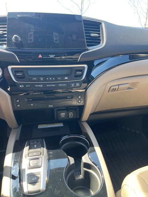 Used 2019 Honda Pilot Elite image 8