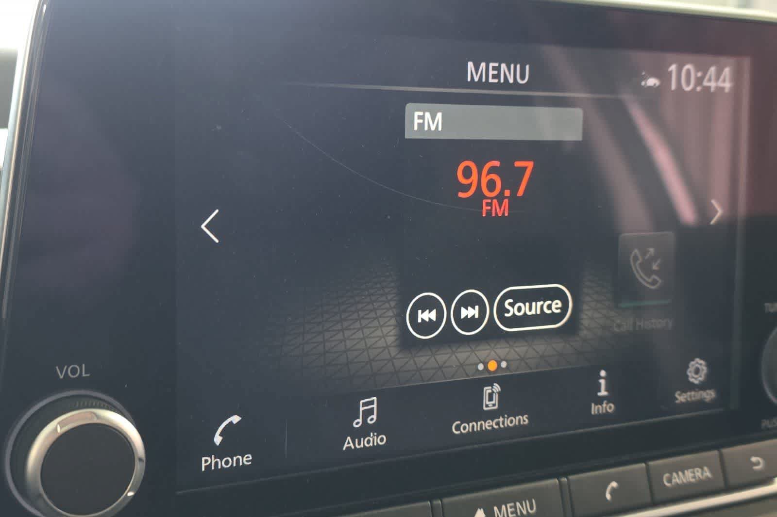 Used 2025 Nissan Rogue SV FWD image 20