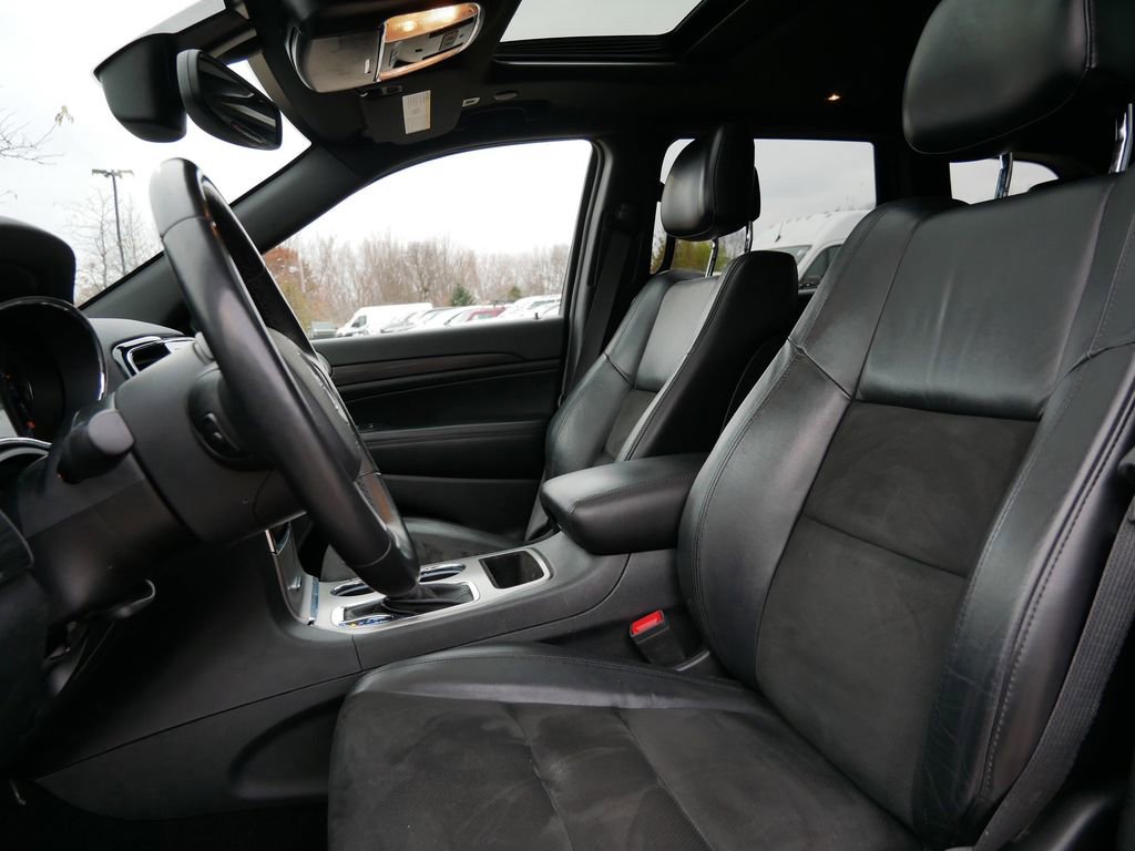 Used 2019 Jeep Grand Cherokee Altitude image 27