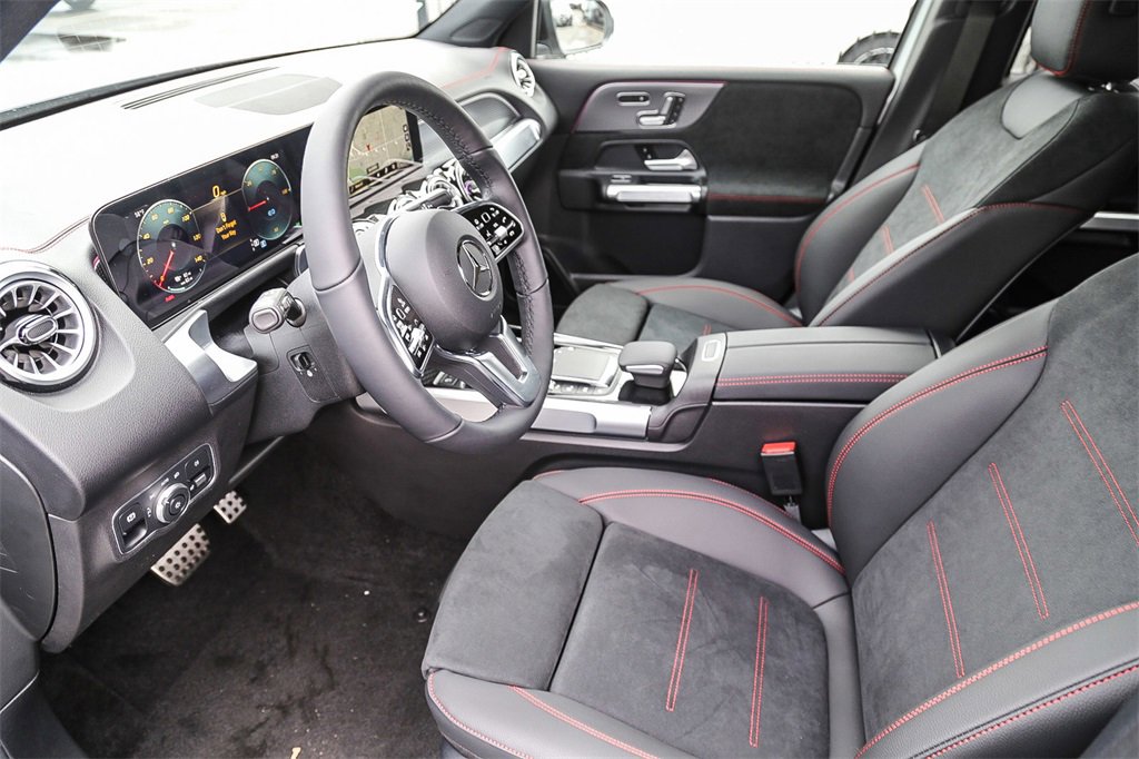 Used 2023 Mercedes-Benz EQB 350 4MATIC SUV image 25