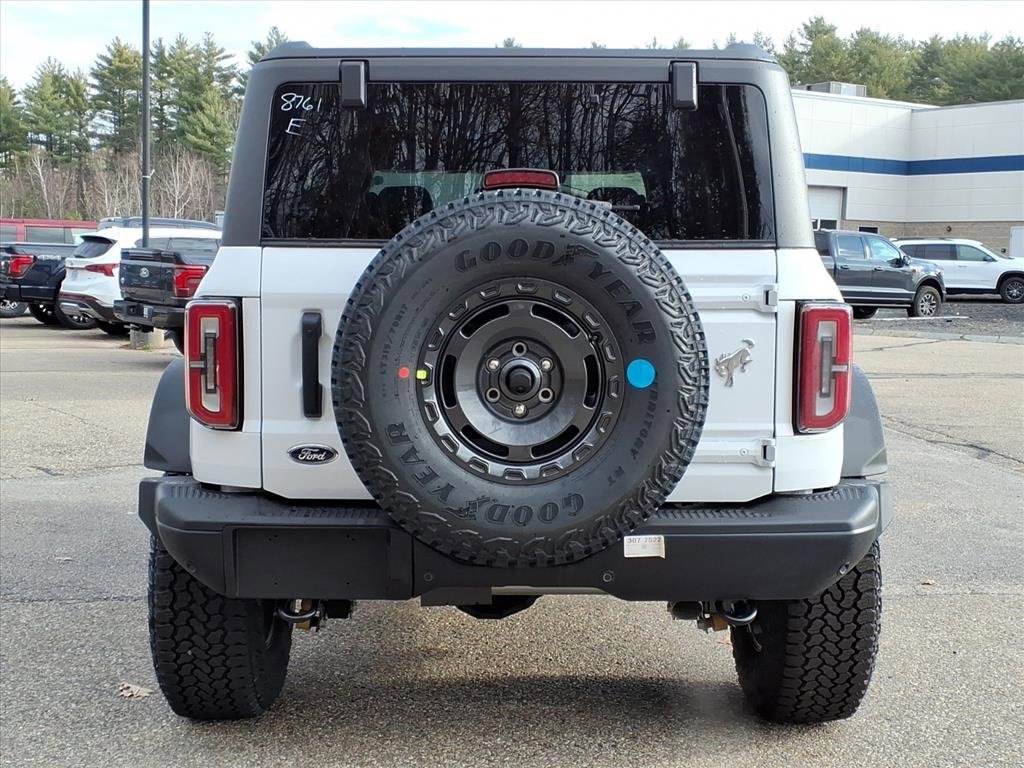 New 2025 Ford Bronco Badlands image 6