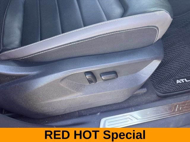 Used 2021 Volkswagen Atlas Cross Sport SEL Premium R-Line AWD/4WD image 41