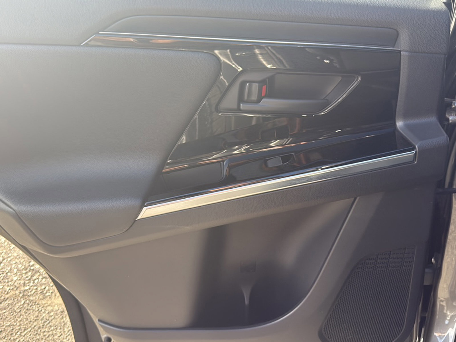 Certified 2023 Subaru Solterra AWD image 43