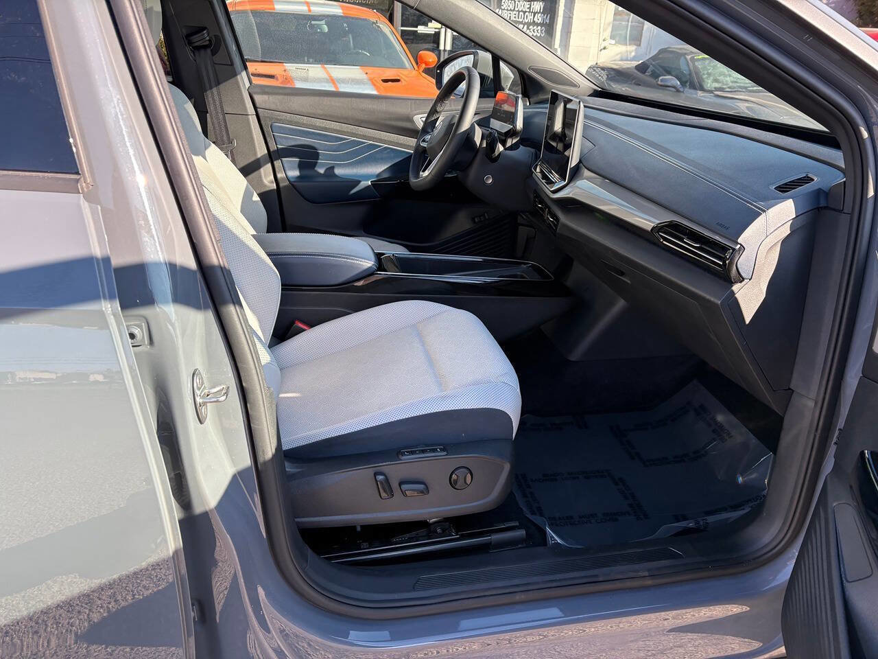 Used 2024 Volkswagen ID.4 Pro S image 10