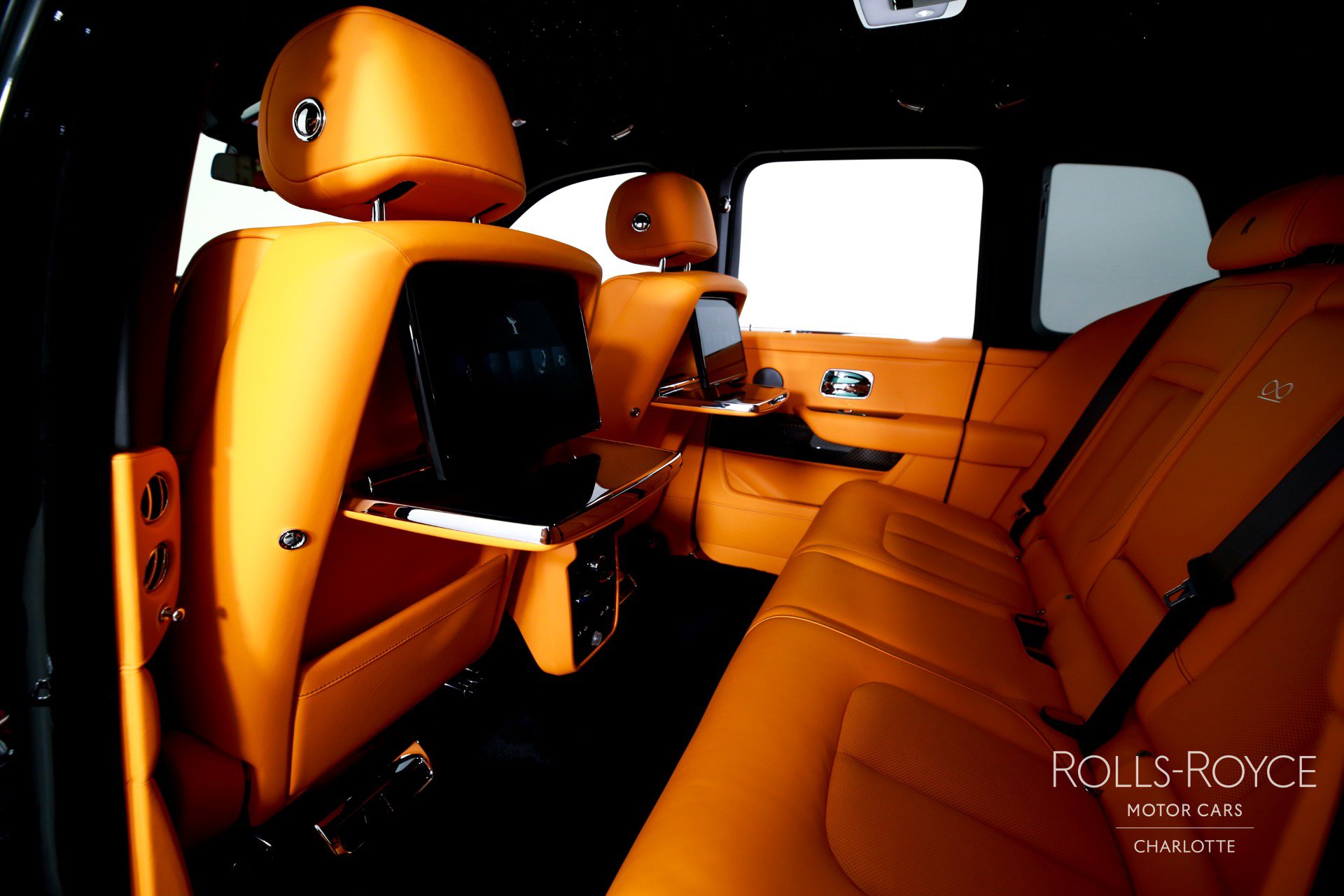 New 2026 Rolls-Royce Cullinan Black Badge image 20