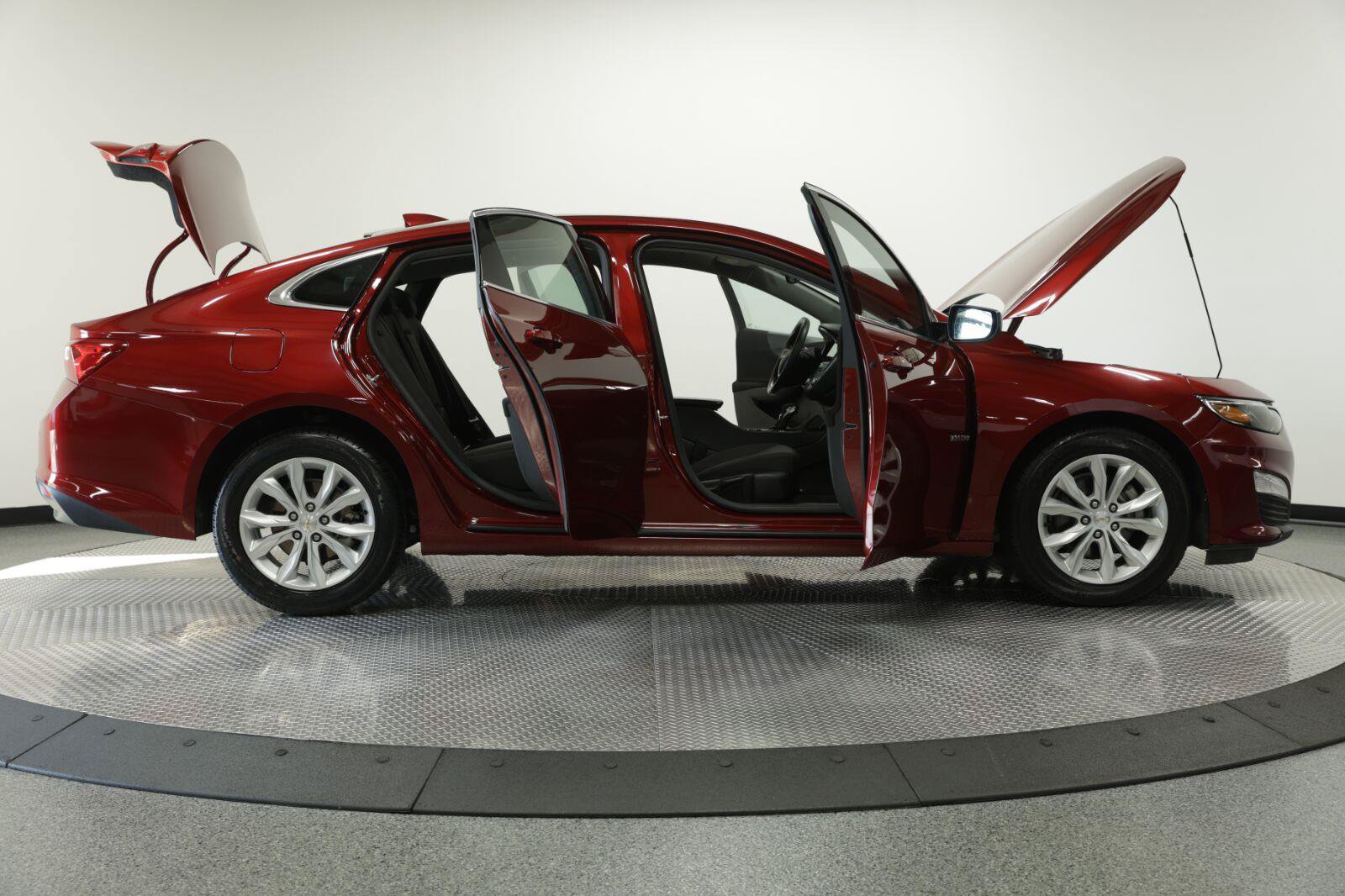 Used 2025 Chevrolet Malibu LT FWD image 11