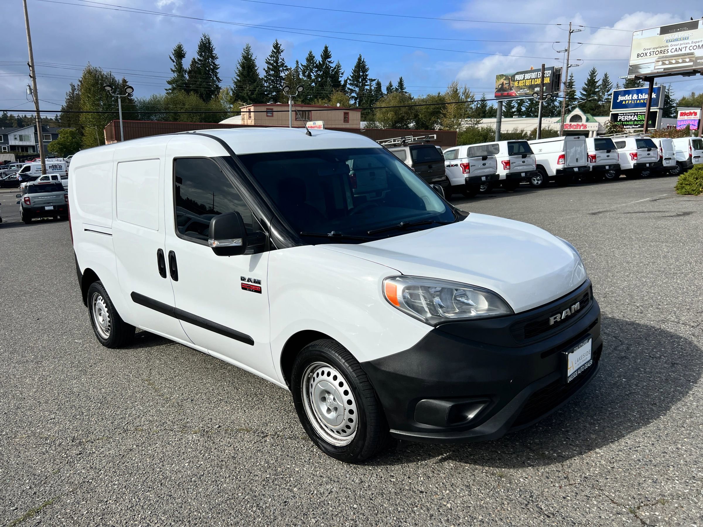 Used 2019 RAM ProMaster City Tradesman image 3