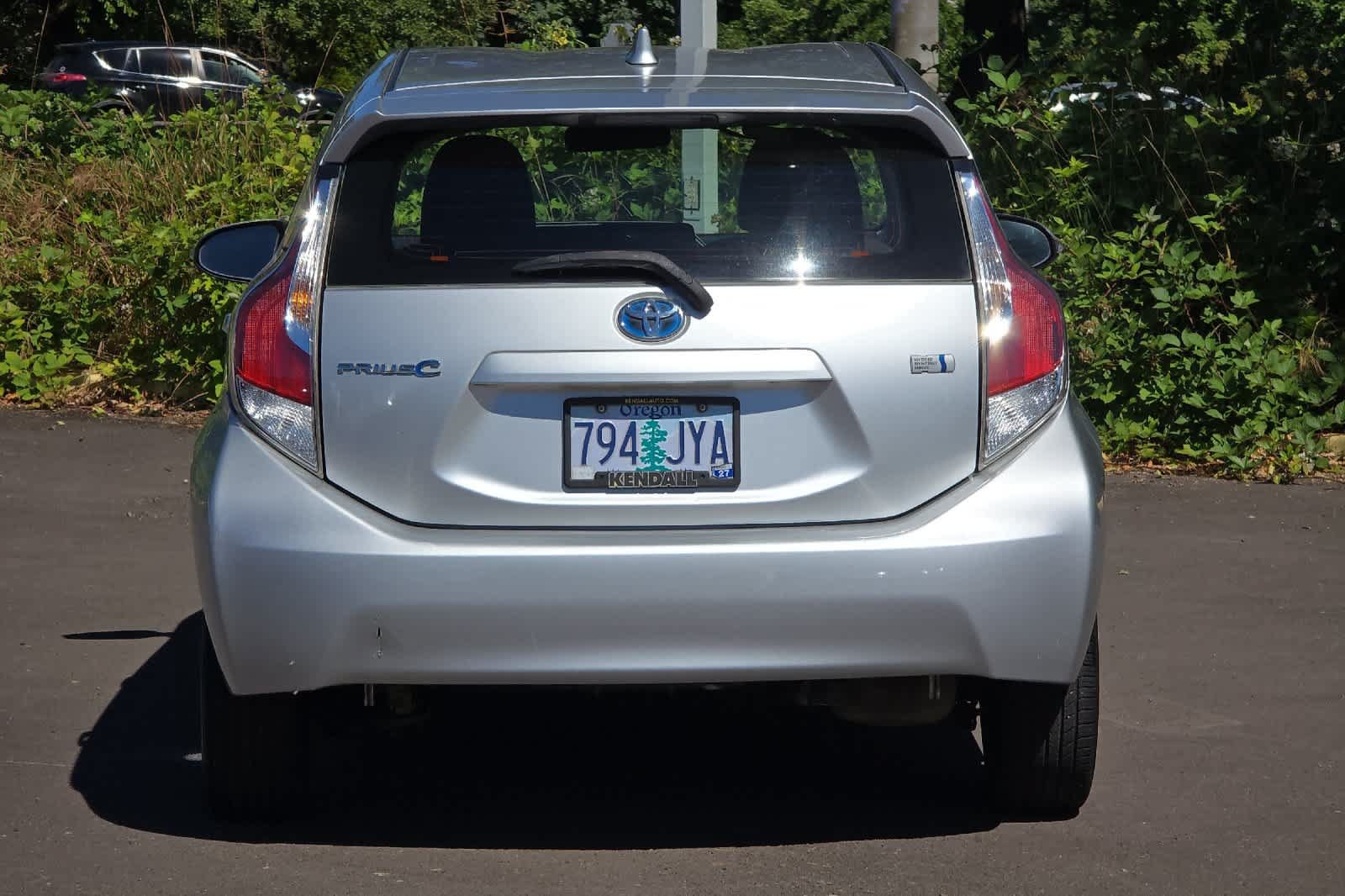 Used 2016 Toyota Prius C Two FWD image 7