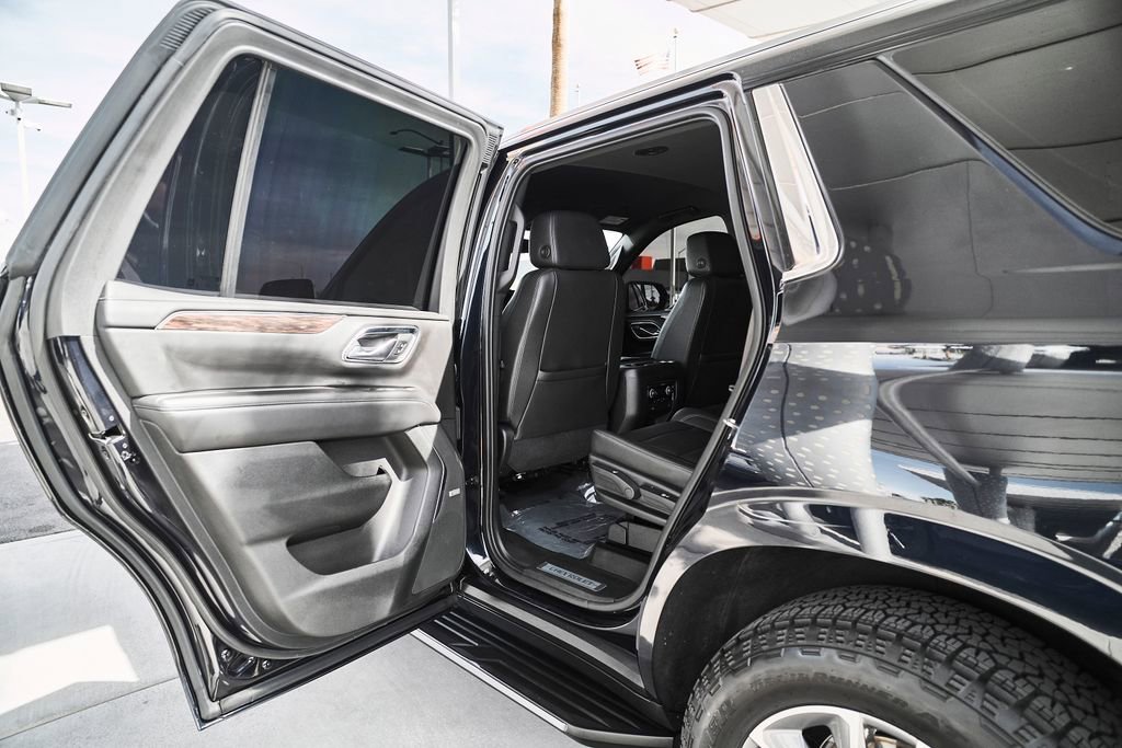 Used 2021 Chevrolet Tahoe LT AWD/4WD image 17