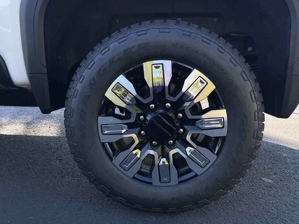 Used 2025 GMC Sierra 3500 Denali w/ Denali Reserve Package AWD/4WD image 34