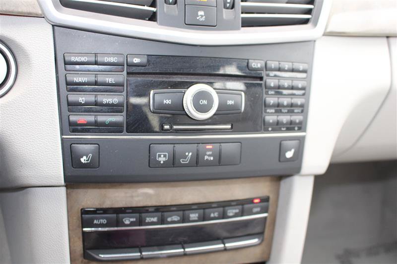 Used 2010 Mercedes-Benz E 350 Sedan w/ Premium 2 Pkg image 21