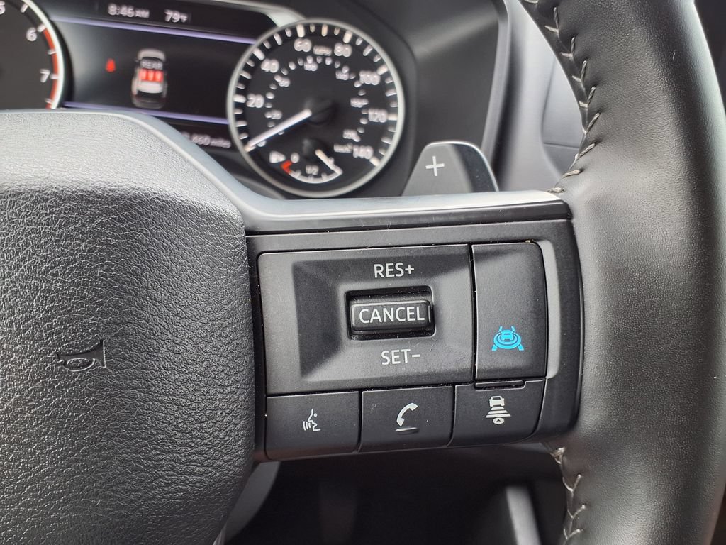 Used 2025 Nissan Rogue SV FWD image 37