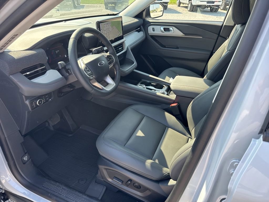 New 2026 Ford Explorer Active w/ Active Comfort Package image 20