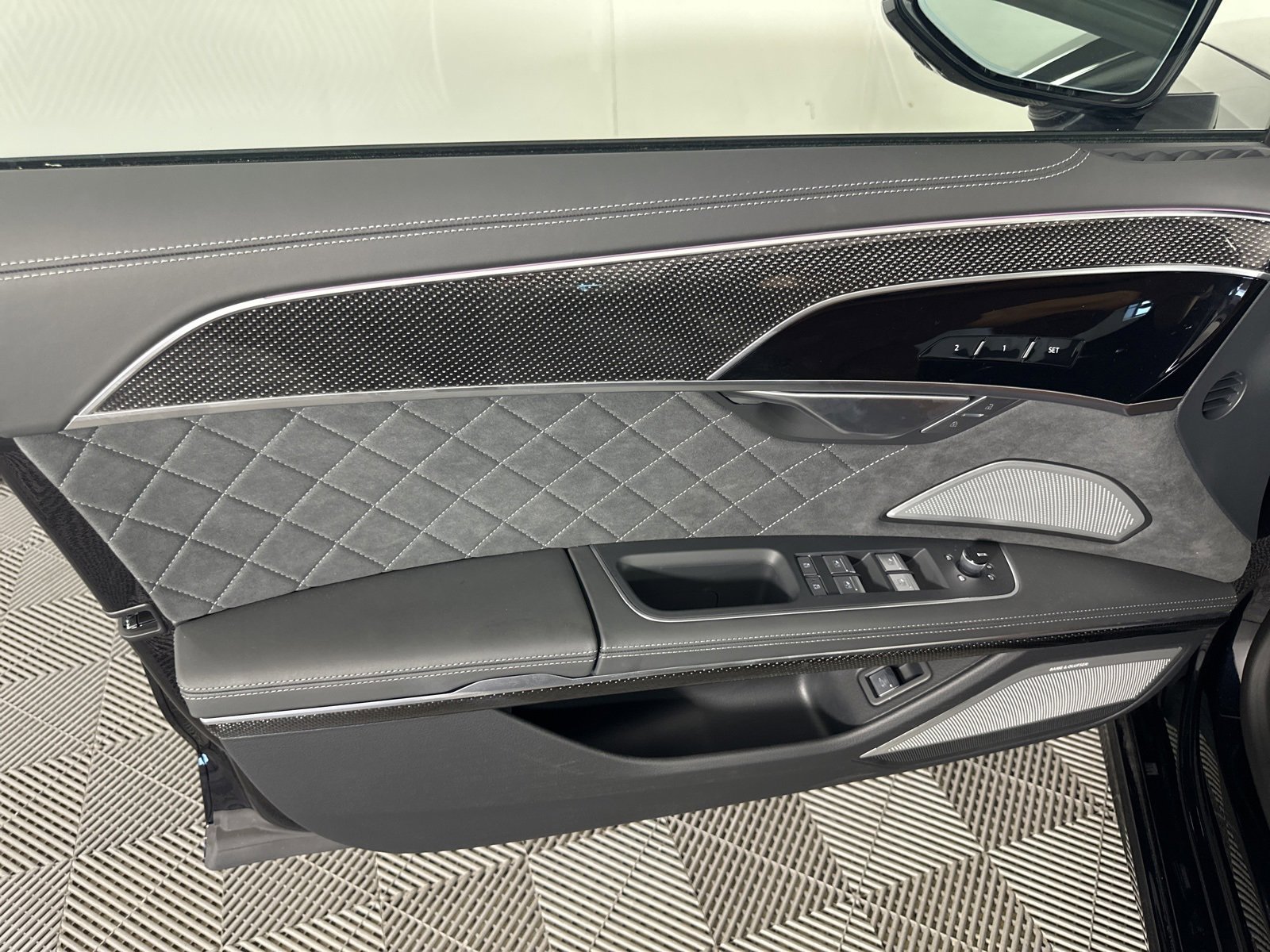 New 2025 Audi S8 image 16