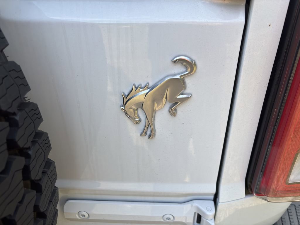 Used 2025 Ford Bronco Badlands AWD/4WD image 9