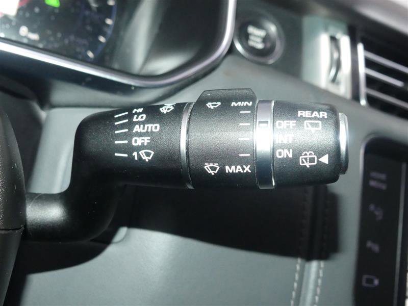 Used 2015 Land Rover Range Rover Long Wheelbase Autobiography image 37