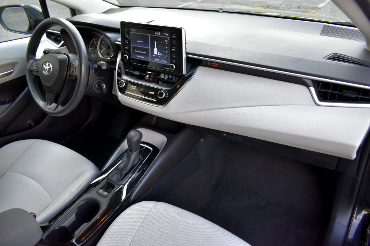 Used 2021 Toyota Corolla LE image 13