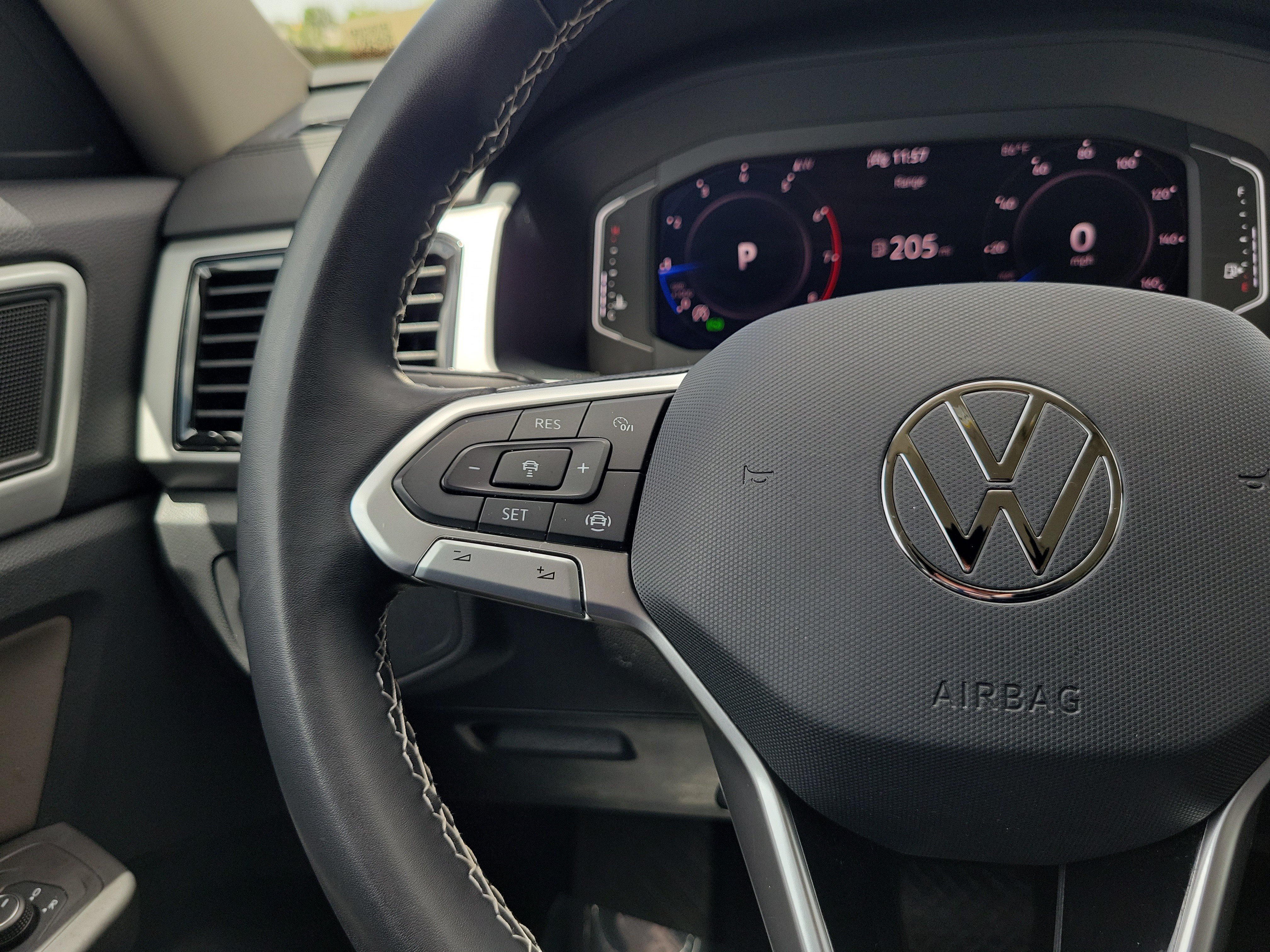 Used 2023 Volkswagen Atlas SE FWD image 20