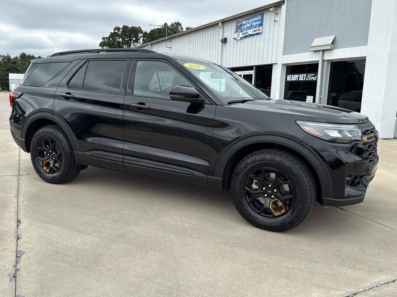 New 2026 Ford Explorer Tremor w/ Tremor Convenience Package AWD/4WD image 4