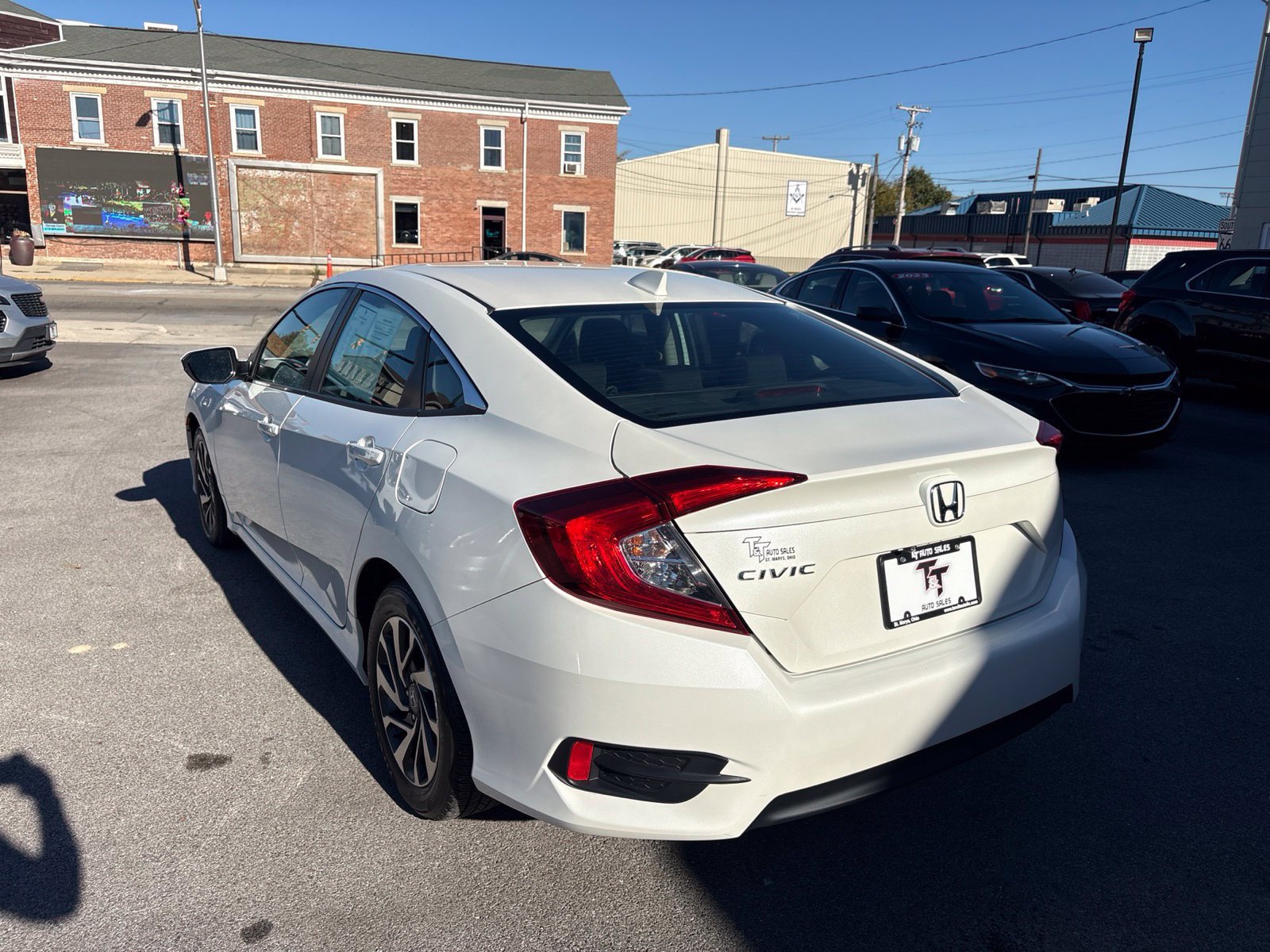 Used 2018 Honda Civic EX image 3