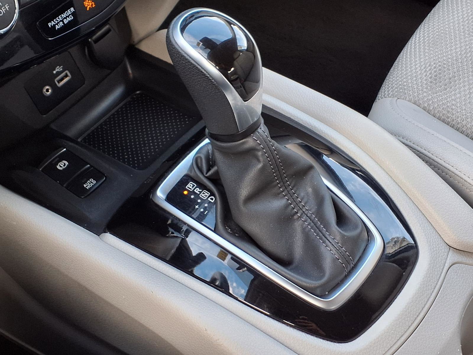 Used 2022 Nissan Rogue Sport SV w/ Technology Package image 25