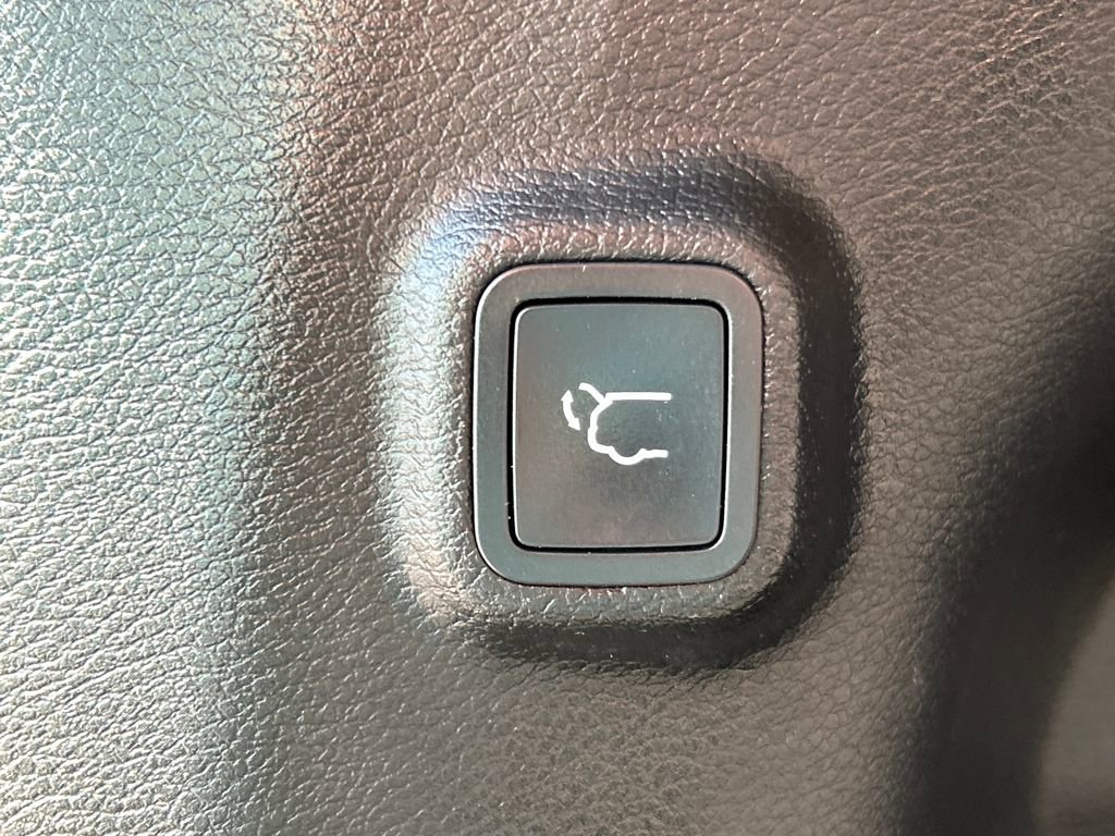 Used 2019 Jeep Cherokee Trailhawk w/ Comfort/Convenience Group image 23